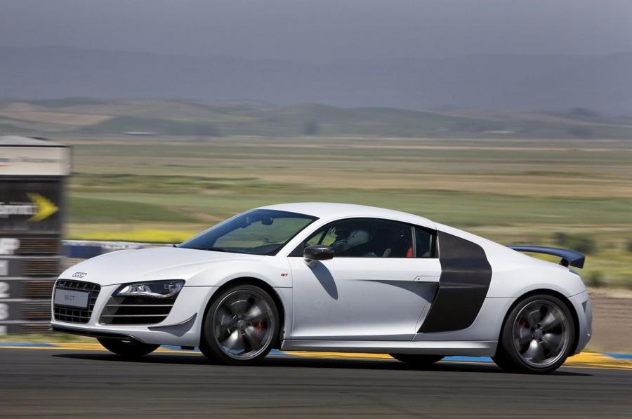  Audi R8 GT 2012 года  (фото 46 из 52)